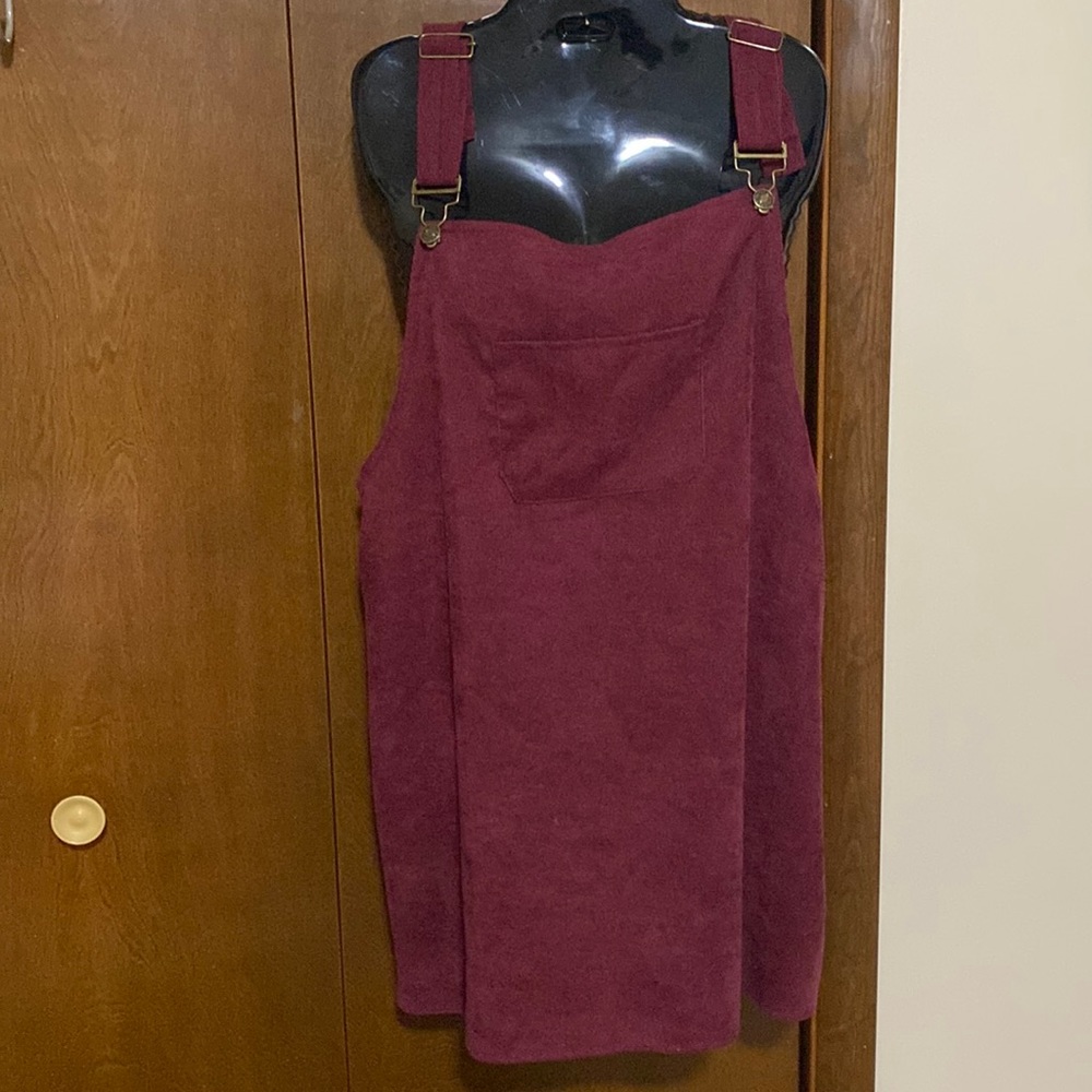 Brand: Amazon
Size: XL
Color: burgundy